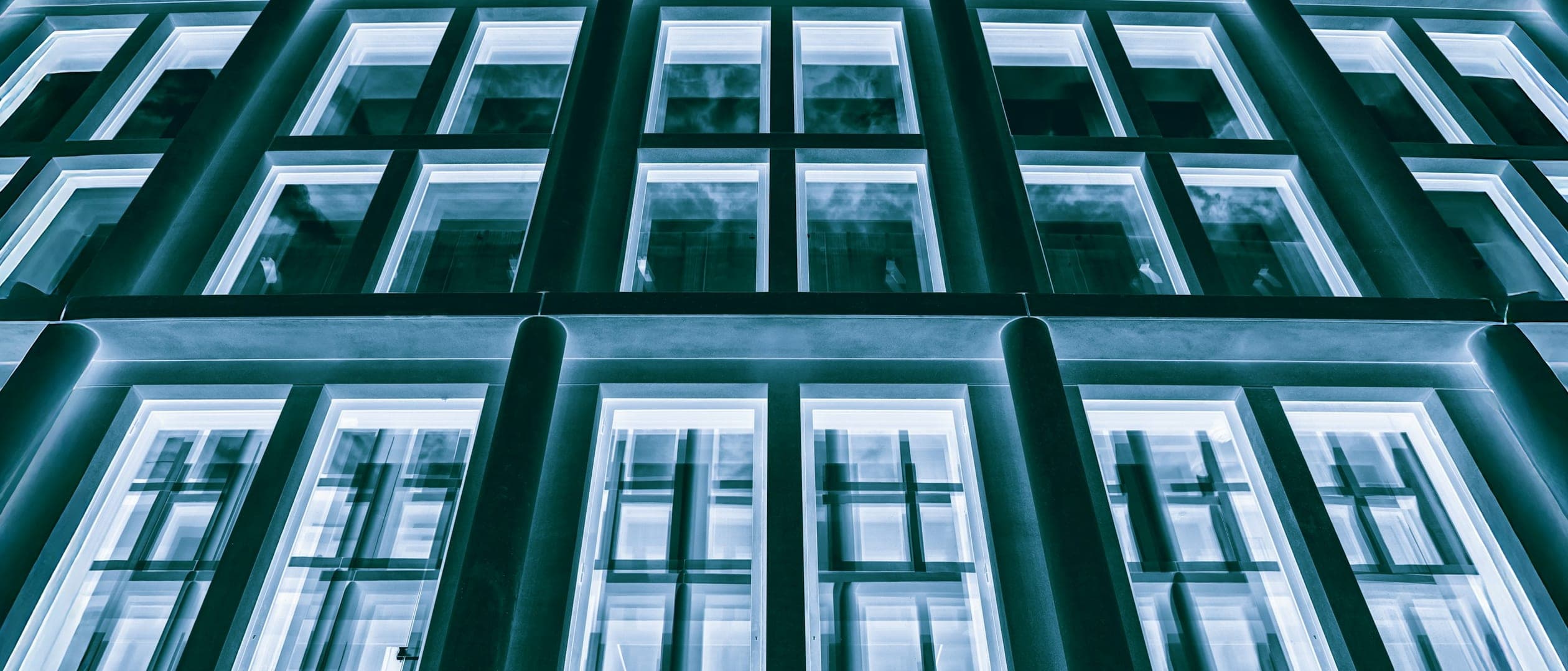 Megateams: Why $10M+ Wirehouse Teams Are Moving to Wells Fargo