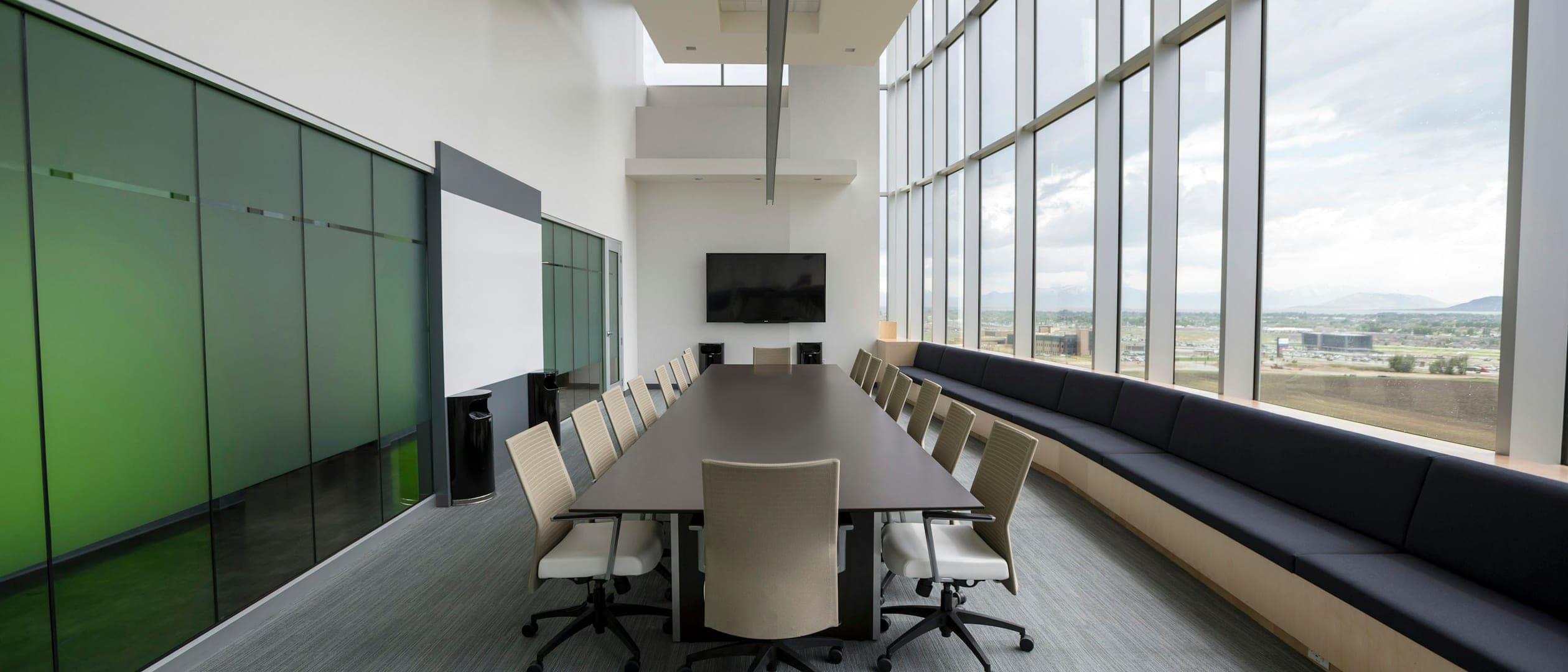 Who a $1B+ Advisor Team Should Talk to Before a Move, and Who Pays Each